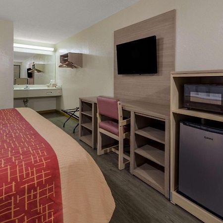 Rodeway Inn Elkton Ngoại thất bức ảnh