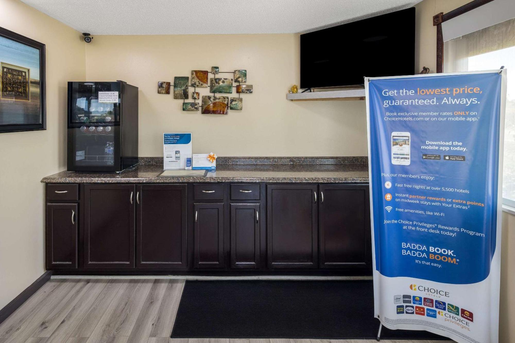 Rodeway Inn Elkton Ngoại thất bức ảnh