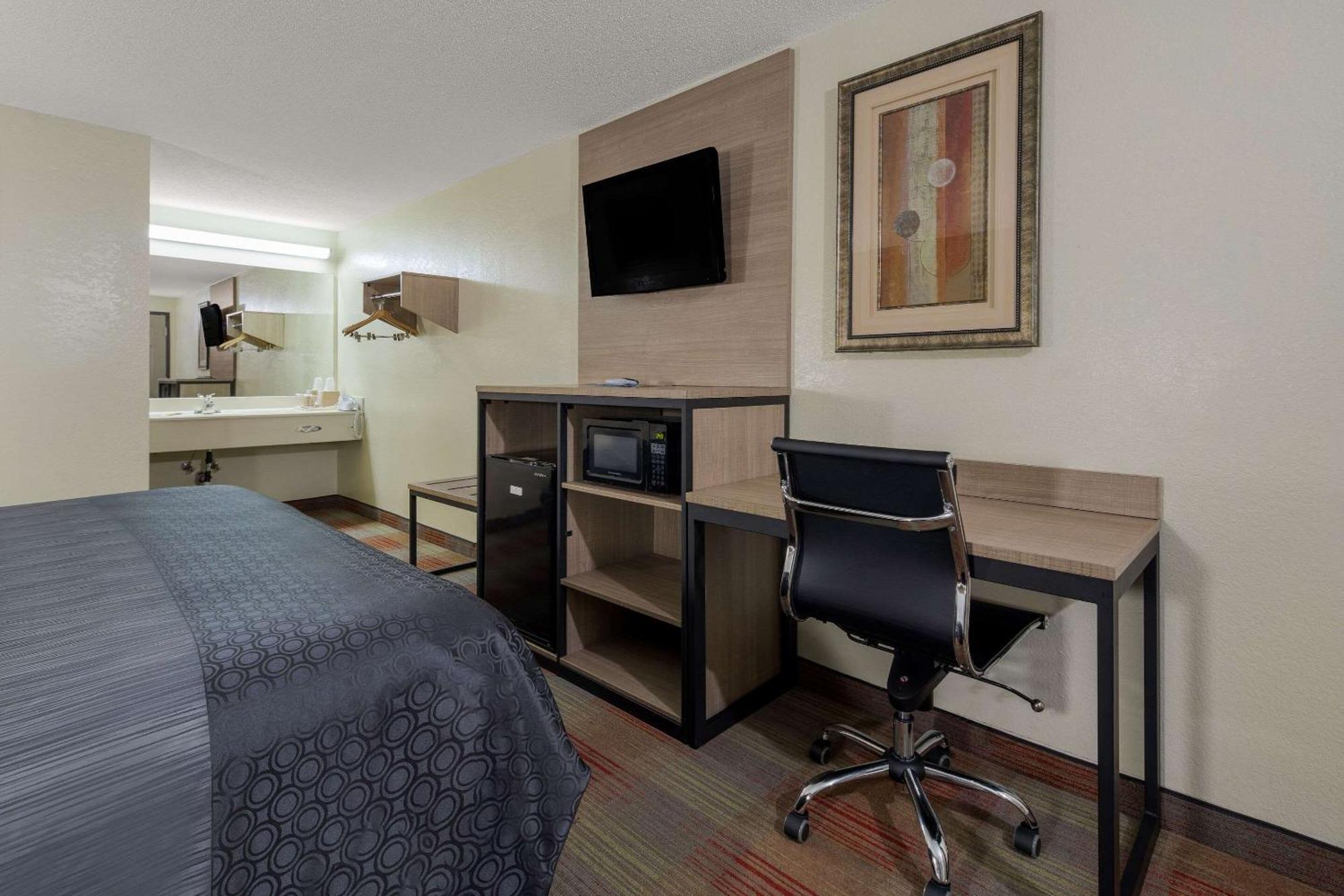 Rodeway Inn Elkton Ngoại thất bức ảnh
