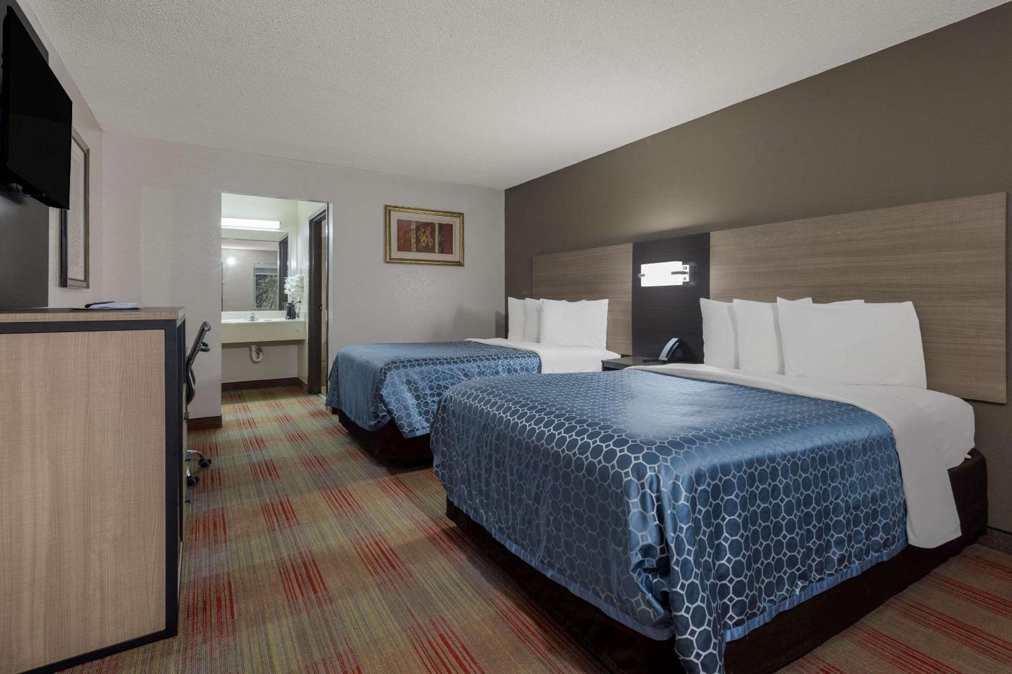 Rodeway Inn Elkton Ngoại thất bức ảnh